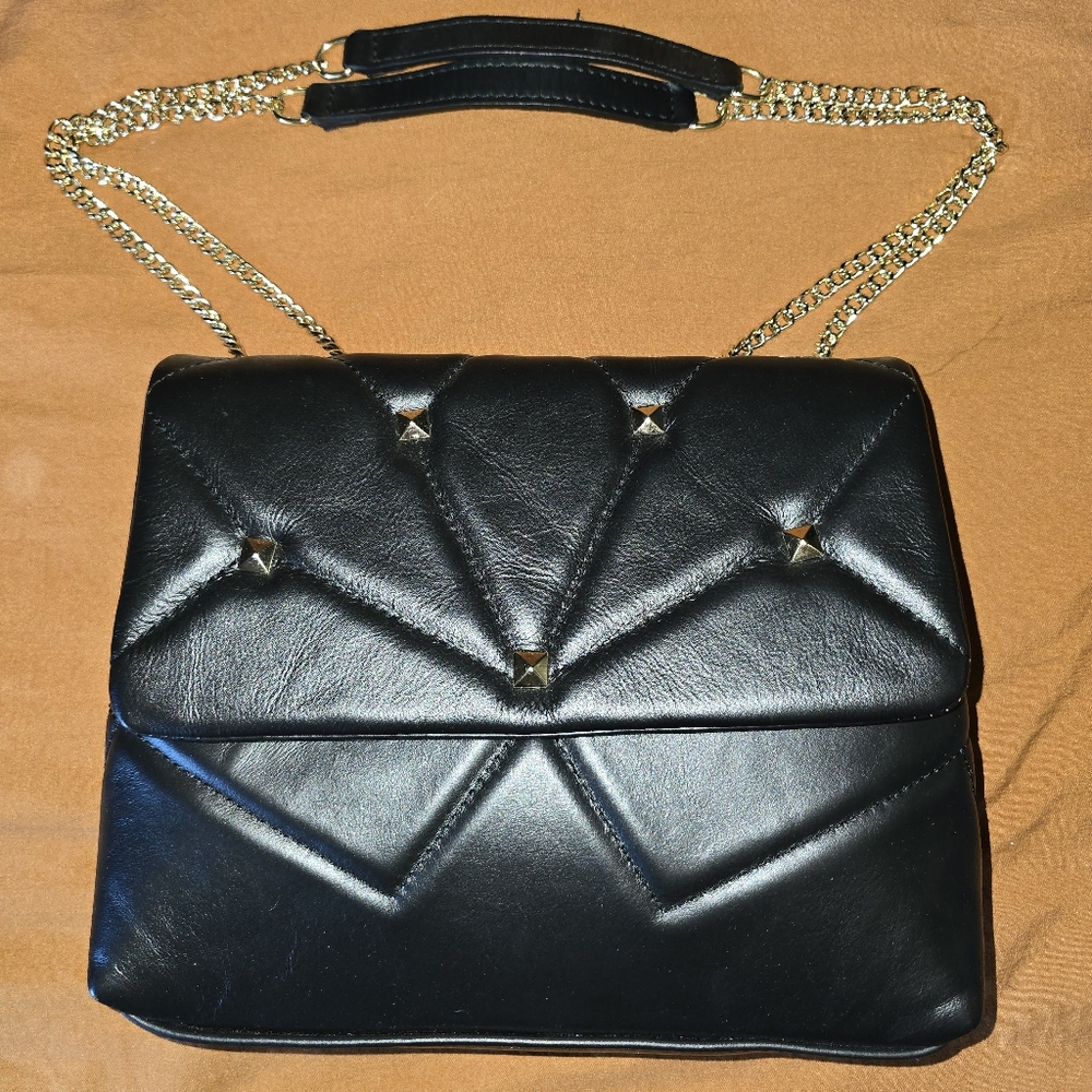 Ana Paola Leather Black Quilted Chain Shoulder Bag